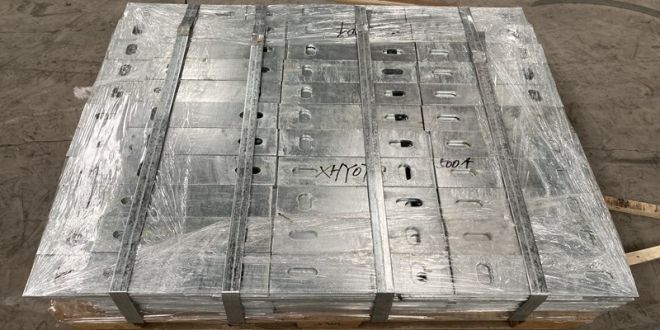 Can slotted steel plates be customized in size?