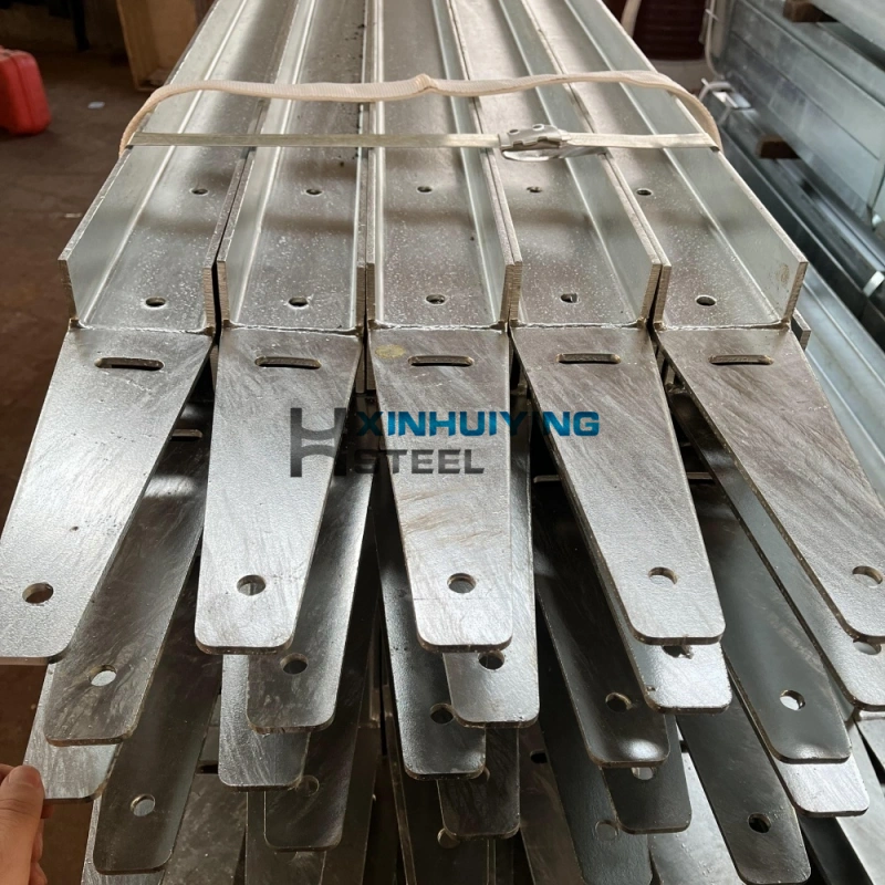 Galvanized Retaining Wall Steel Post Weled With Fence Bracket