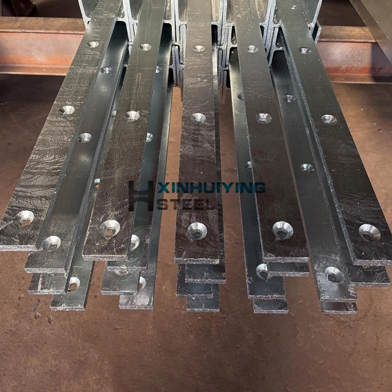 Galvanized Retaining Wall Steel Post Weled With Fence Bracket